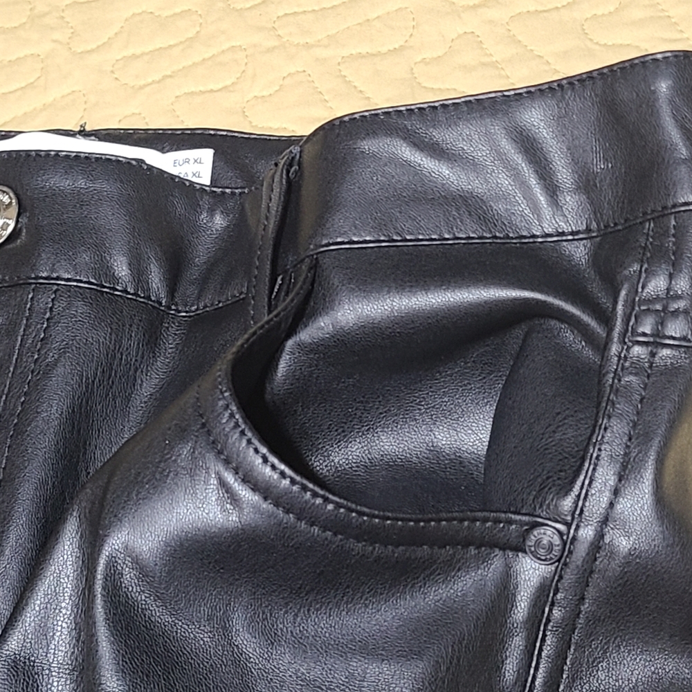 Bershka faux leather straight leg trouser pants size XL - Picture 5 of 16
